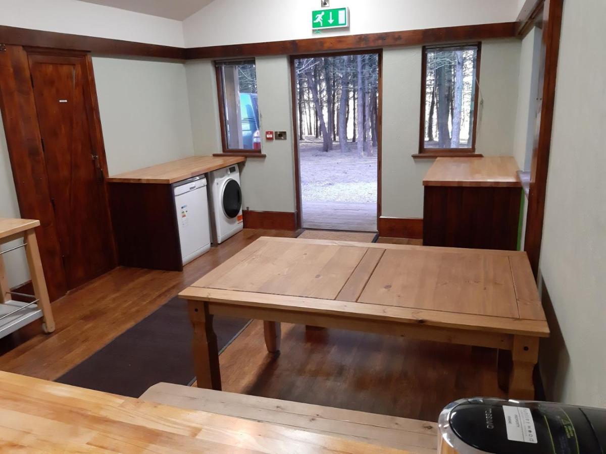 Wyldwood Lodge Cheadle  Buitenkant foto